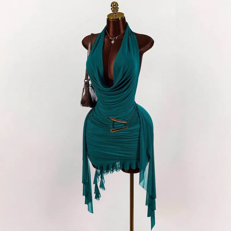 Solid Color Sexy Sleeveless V Neck Sheath Dress for Daily Wear in Polyester Fabric