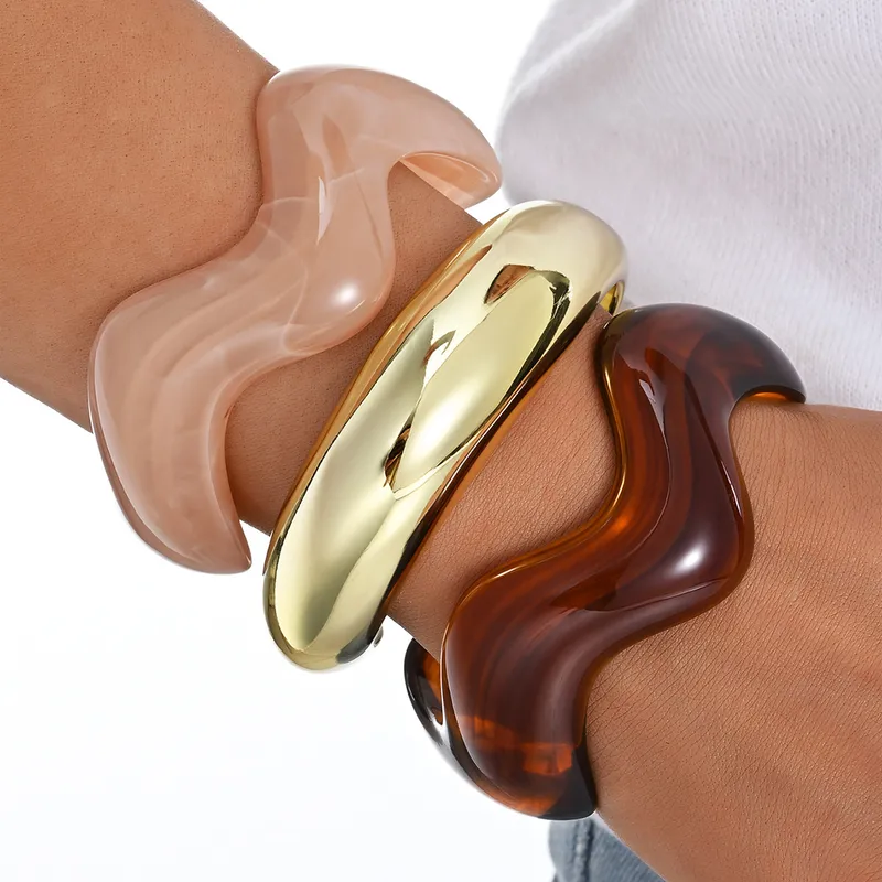 Exaggerated Waves Brown Resin Bangle for Women, 3 Pieces Set