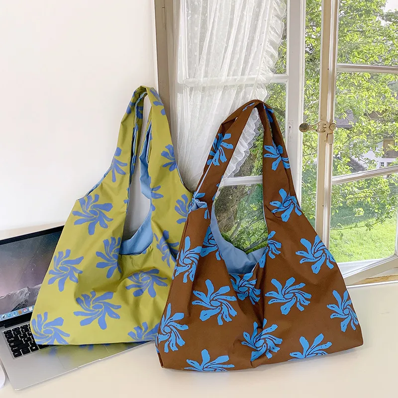 Women’s Nylon Dumpling Shape Shoulder Bag with Single Shoulder Strap, Perfect for Spring Underarm Use