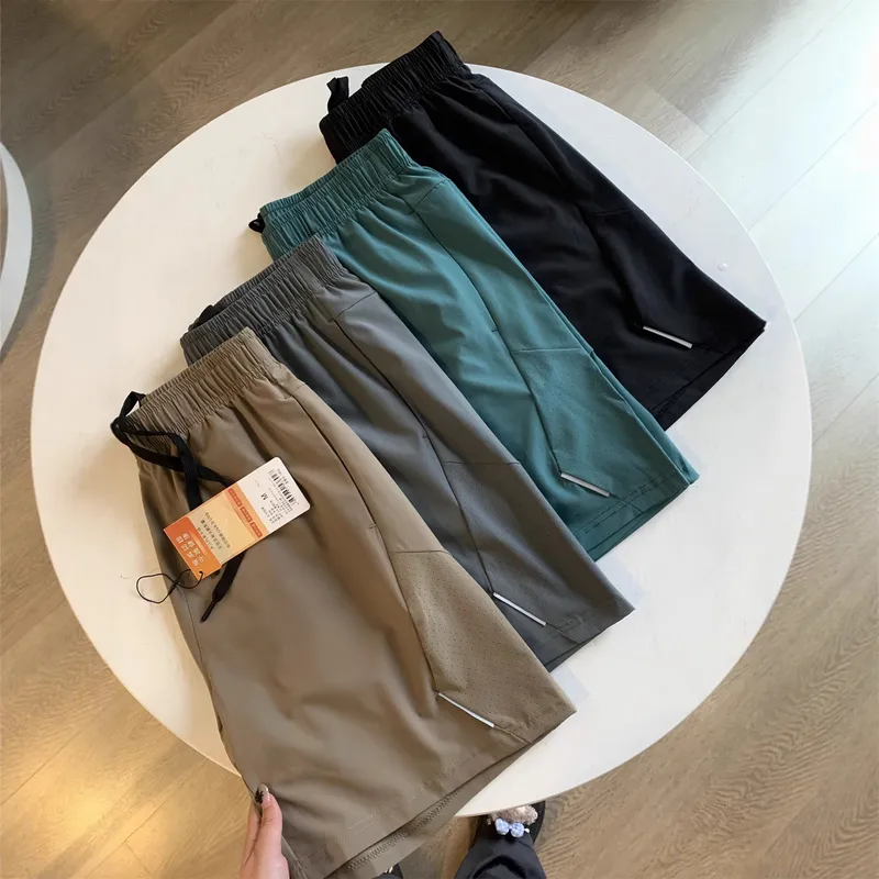 Men's Sport Shorts in Khaki Featuring Polyester Fabric for Comfortable Casual Wear