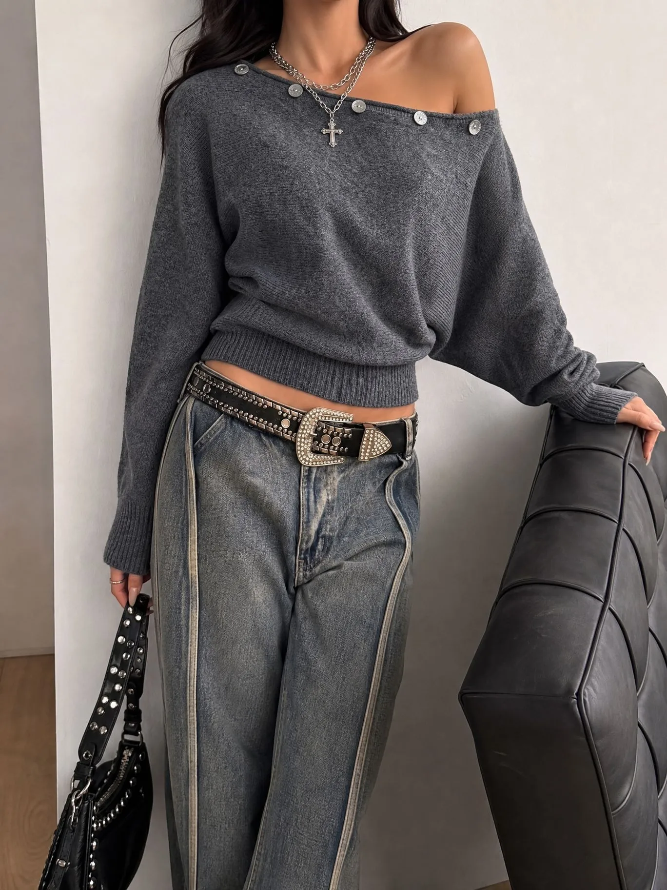 Solid Color Long Sleeve Knit Sweater in Streetwear Style Featuring Knitted Craft with Pullover Design