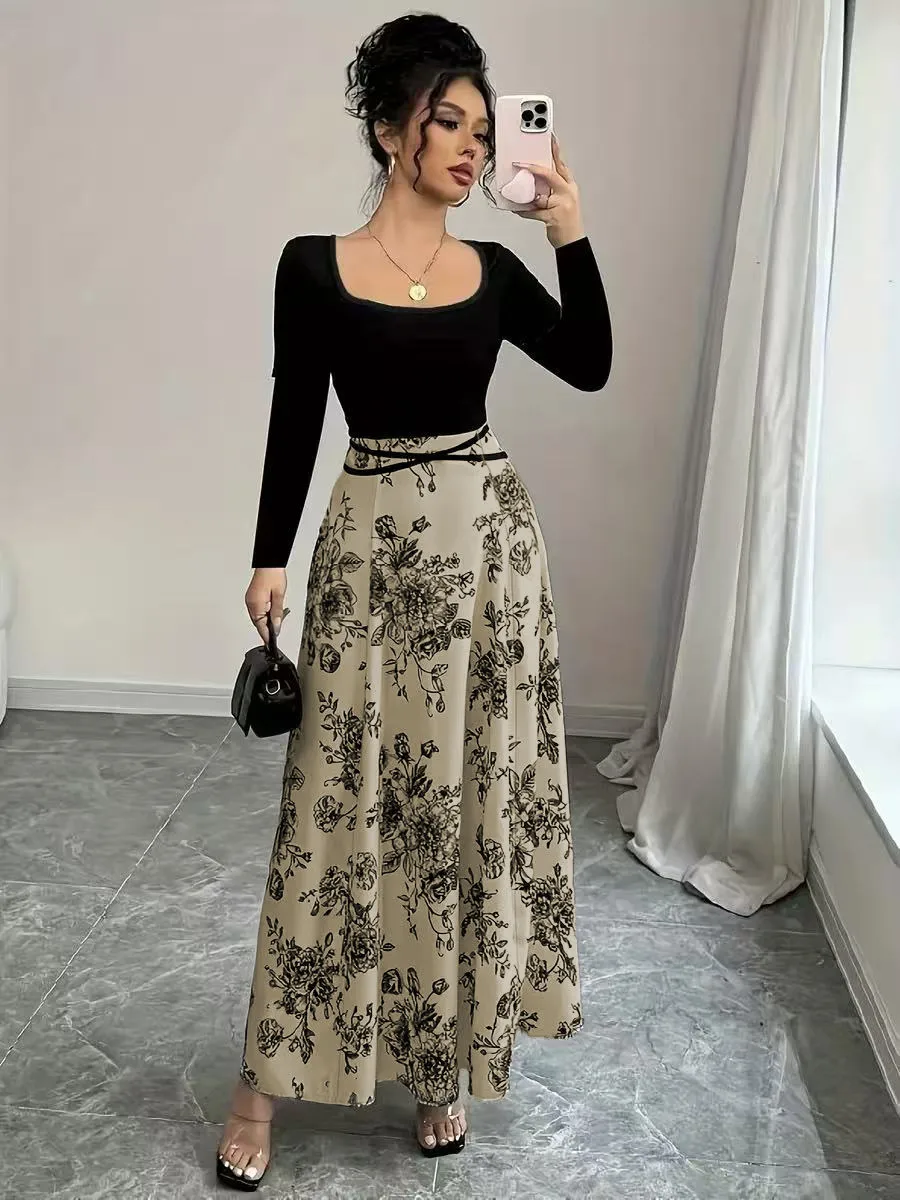 Elegant Floral Dress with Long Sleeve and Square Collar in Velvet Fabric for Holiday Occasions