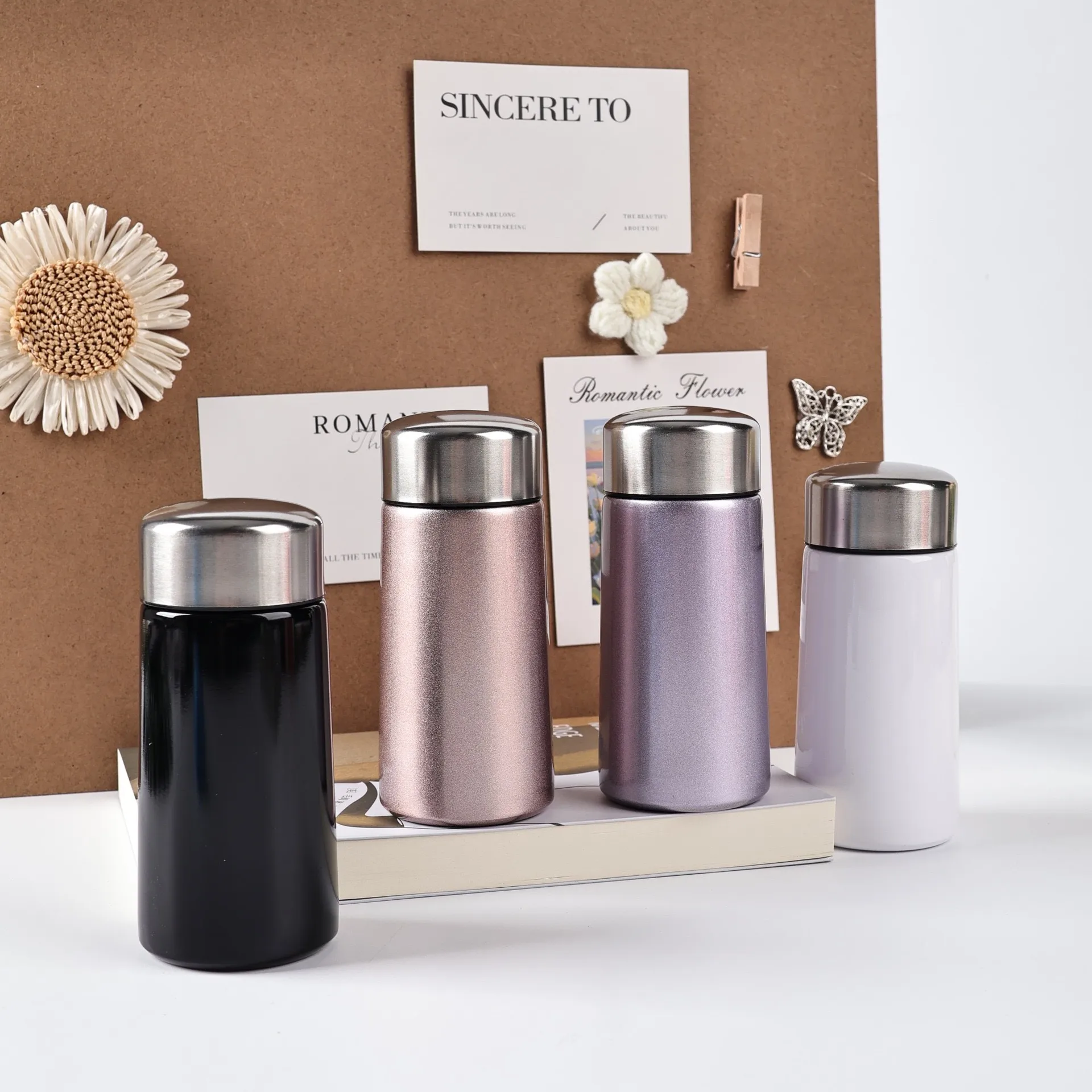 Thermos Cup with 304 Stainless Steel Inner Liner and Durable 201 Stainless Steel Outer Shell, Ideal for Christmas
