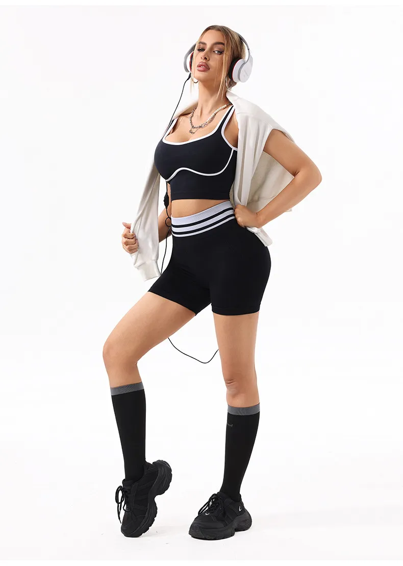 Color Block Sport Yoga Shorts for Women, Sleeveless, Made with Nylon Fabric, Perfect for Summer