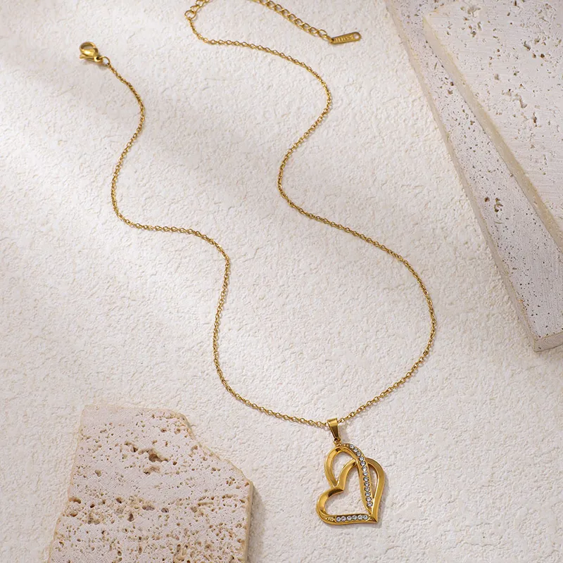 Heart Shape Pendant Necklace For Women in 304 Stainless Steel with 18K Real Gold Plated Coating 0.03µm and Rhinestones on Cable Chain