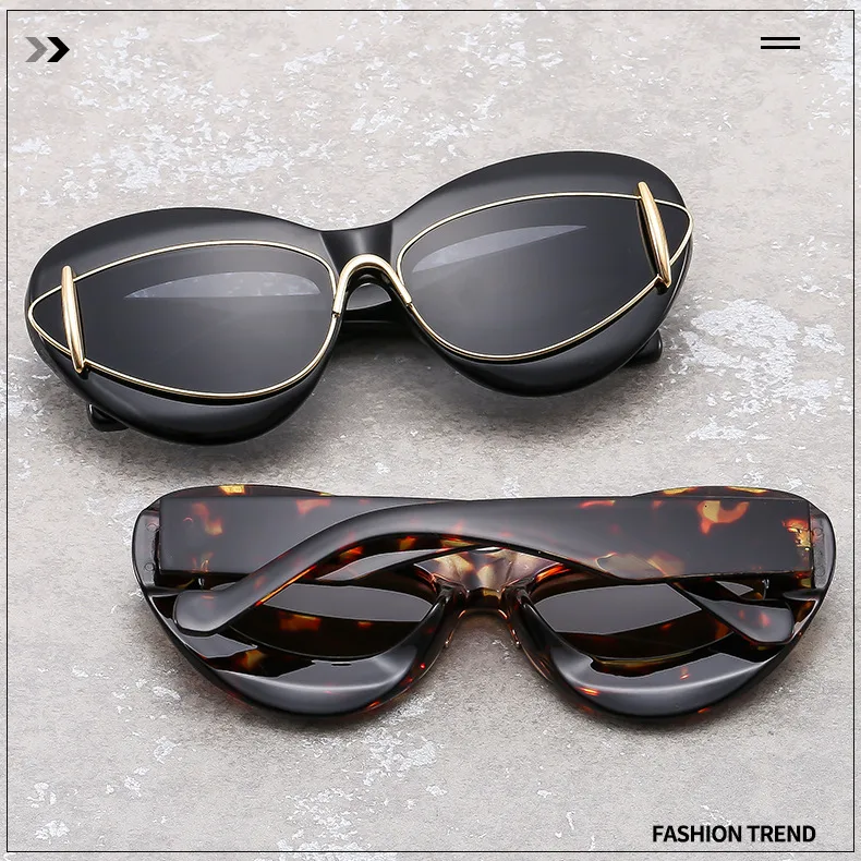 Women’s Cat Eye Full Frame Sunglasses with PC Lens Material in Dyed Black, Perfect for Summer