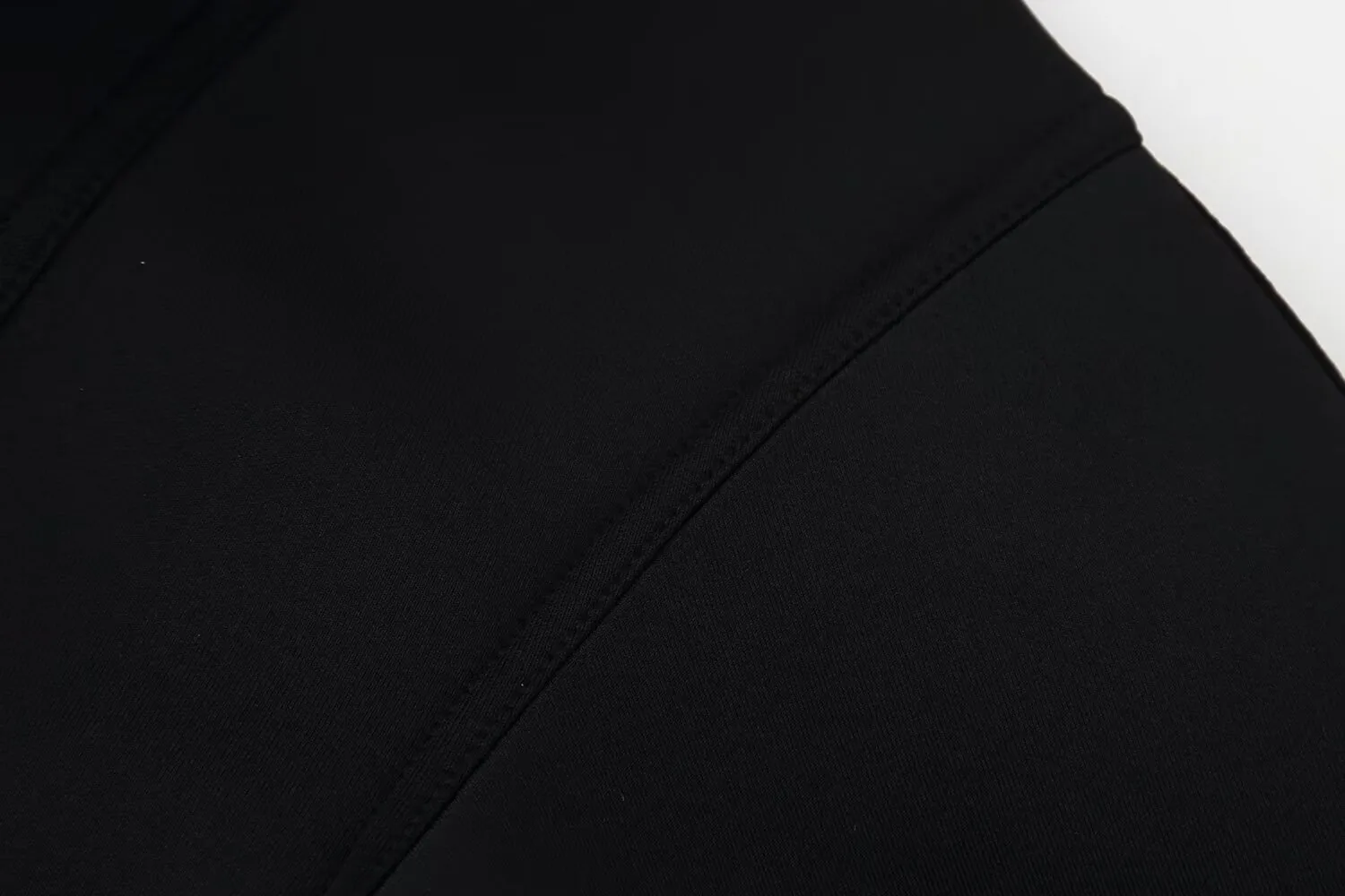 Printing Coat with Zipper Placket in Polyester Fabric, Featuring Lapel Collar and Long Regular Sleeves