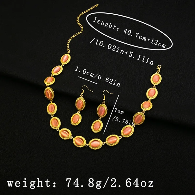 Retro Women’s Jewelry Set Featuring Flowers Pattern with Electroplated Alloy and May Birthstone Emerald on Cable Chain