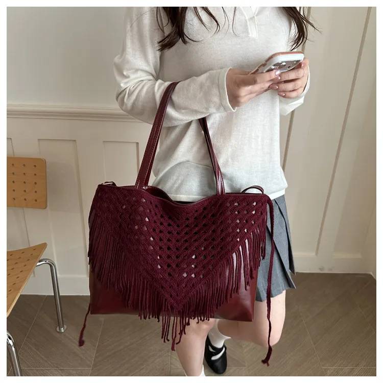 Solid Color Square PU Leather Tote Bag with Tassel, Single Shoulder Strap, Perfect for Spring and Summer