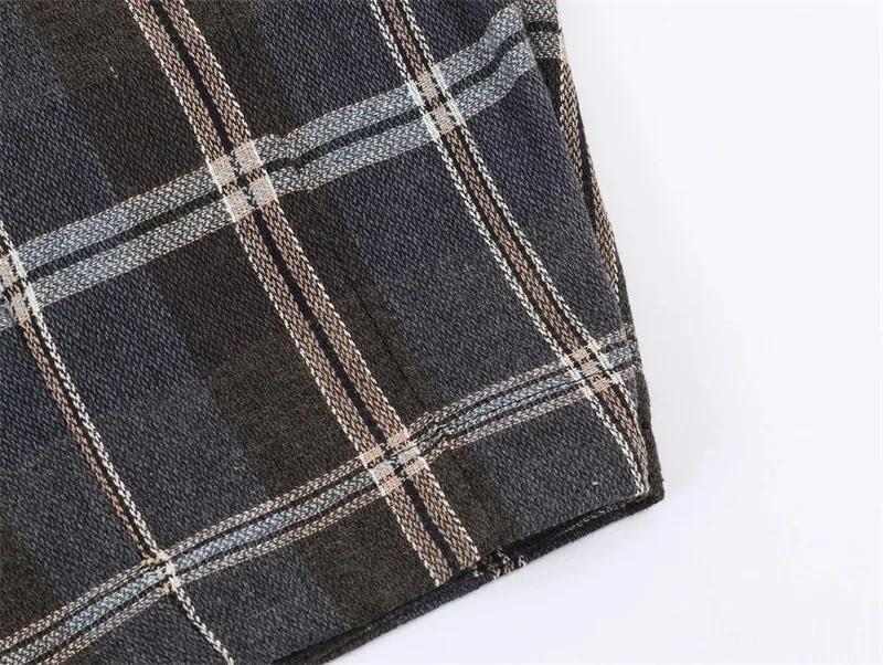 Color Block Casual Full Length Pants in Polyester Fabric Featuring Contrast Collar Design, Inelastic Fit