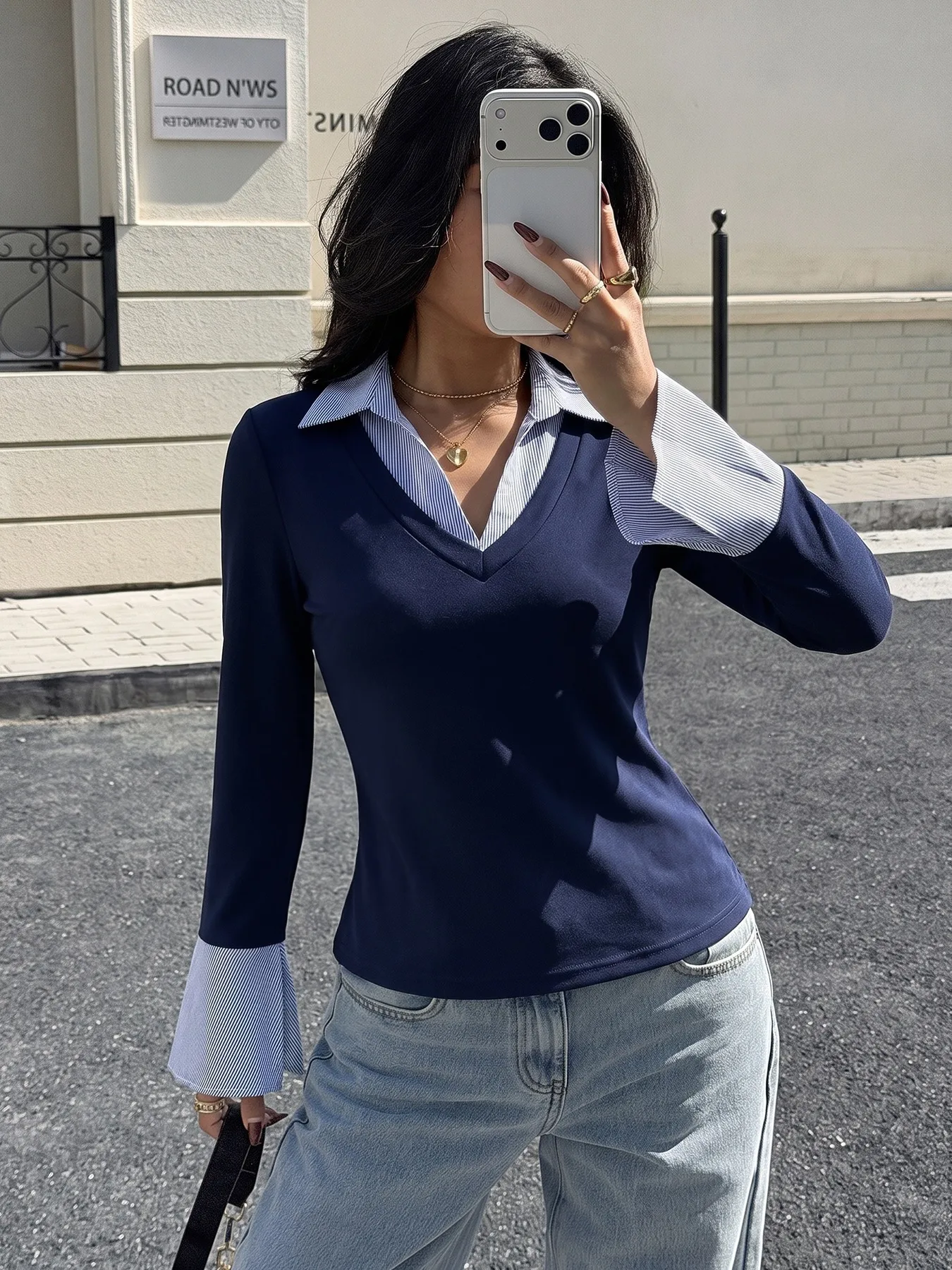 Color Block Casual Knit Long Sleeve T-shirt for Women Featuring Splicing Craft with Pullover Design