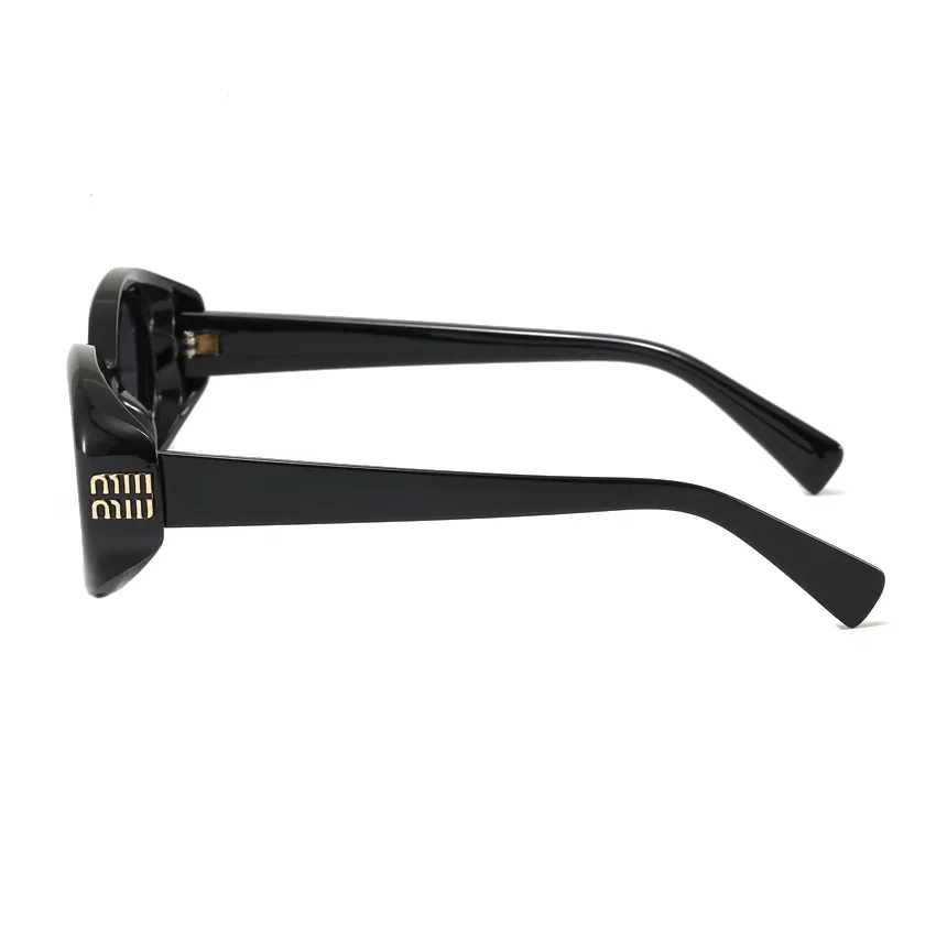 Unisex Full Frame Cat Eye Sunglasses Featuring Ac Lens Material, Available in Gold for Spring