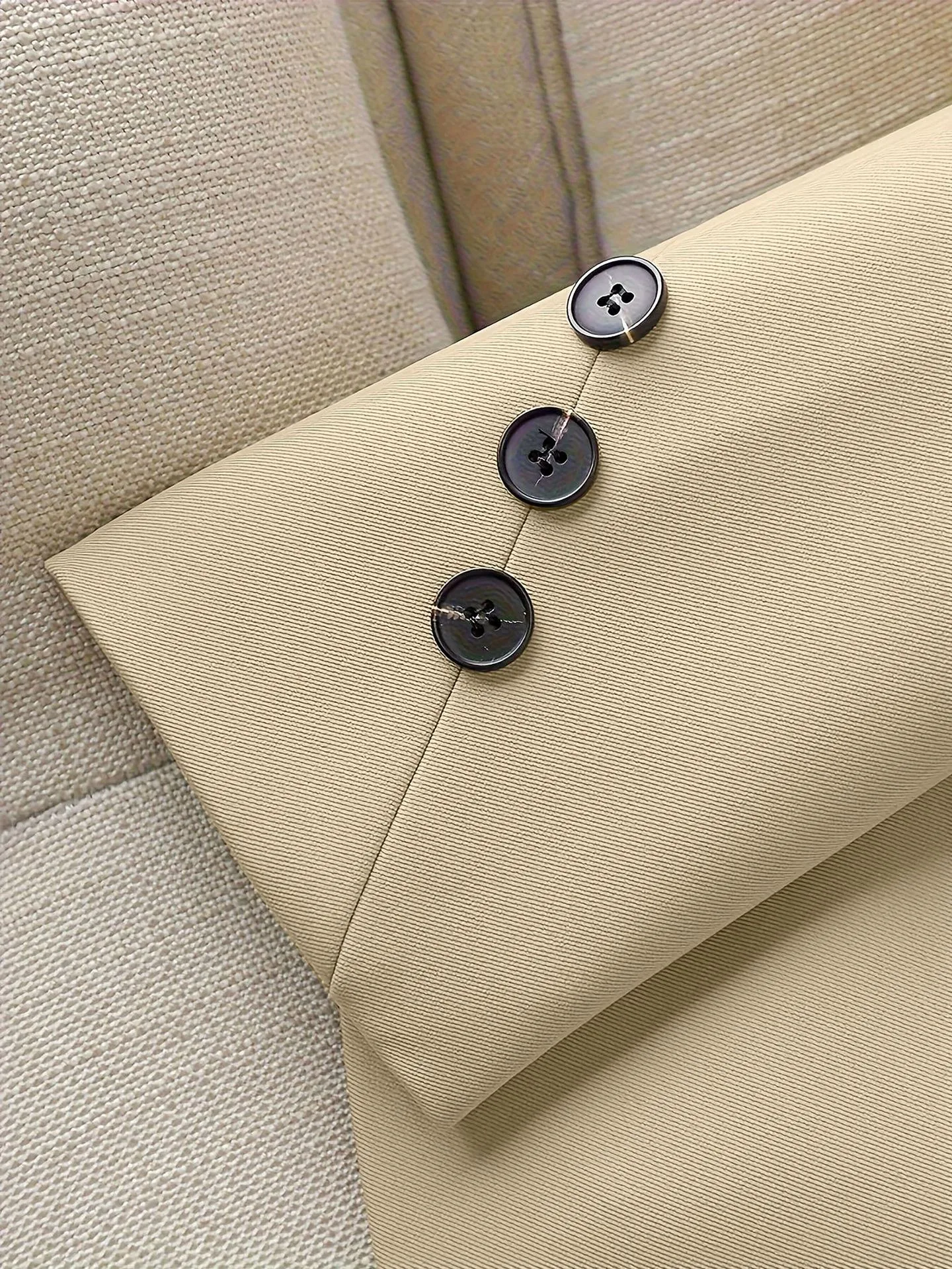 Solid Color Casual Polyester Blazer with Double Breasted Craft and Nine Points Sleeve