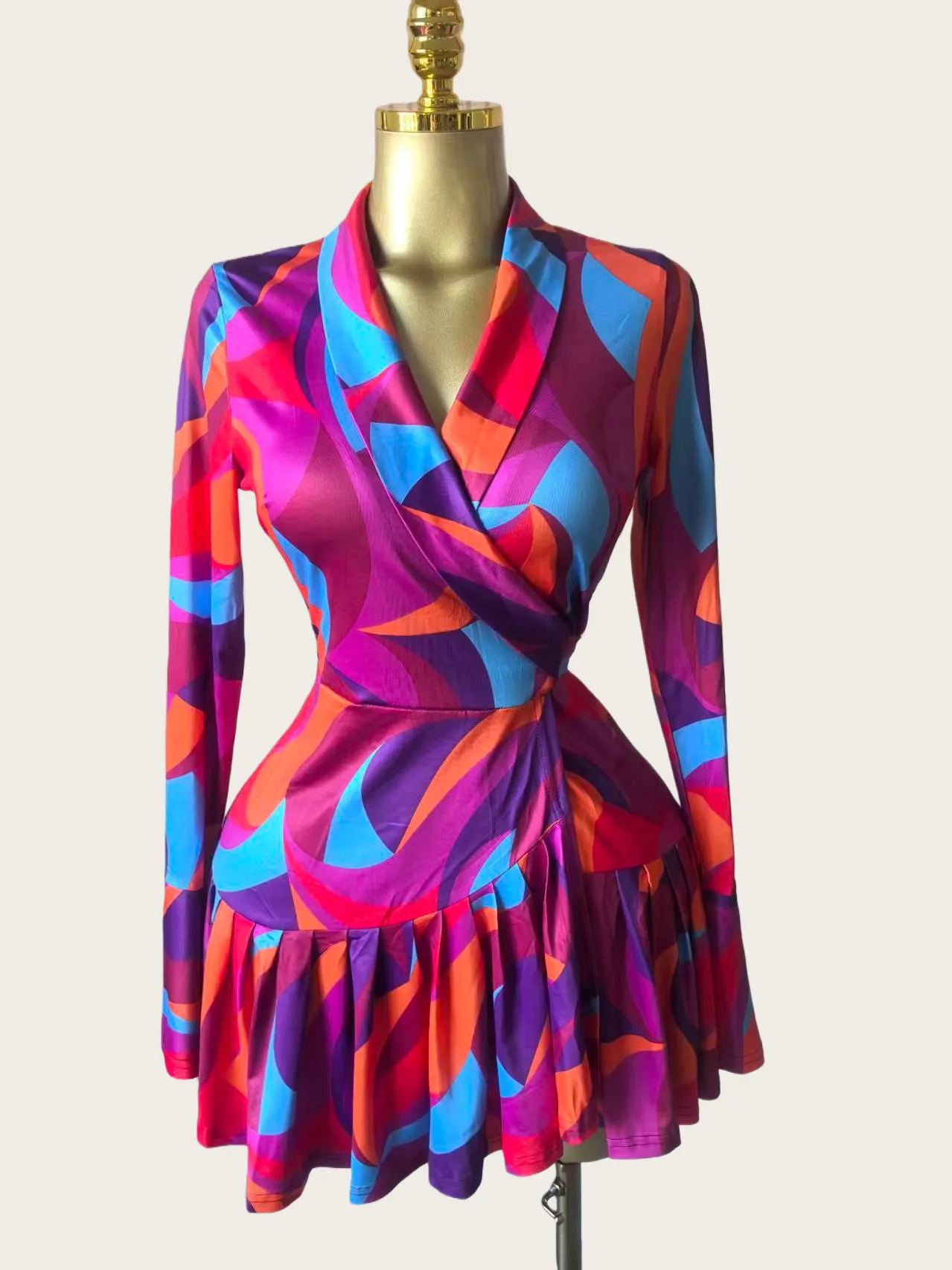 Printing Long Sleeve Dress with Lapel Neckline in Polyester Fabric Above Knee Length