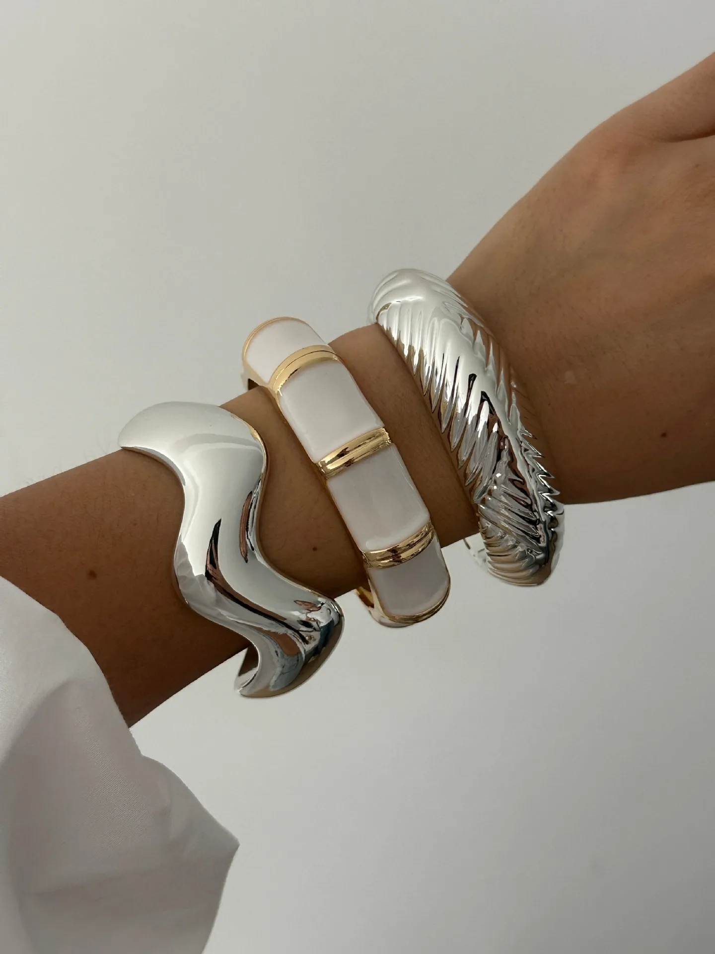 Novelty Irregular Silver Wristband Bangle Featuring Electroplated Enamel Alloy with Acrylic Inlay