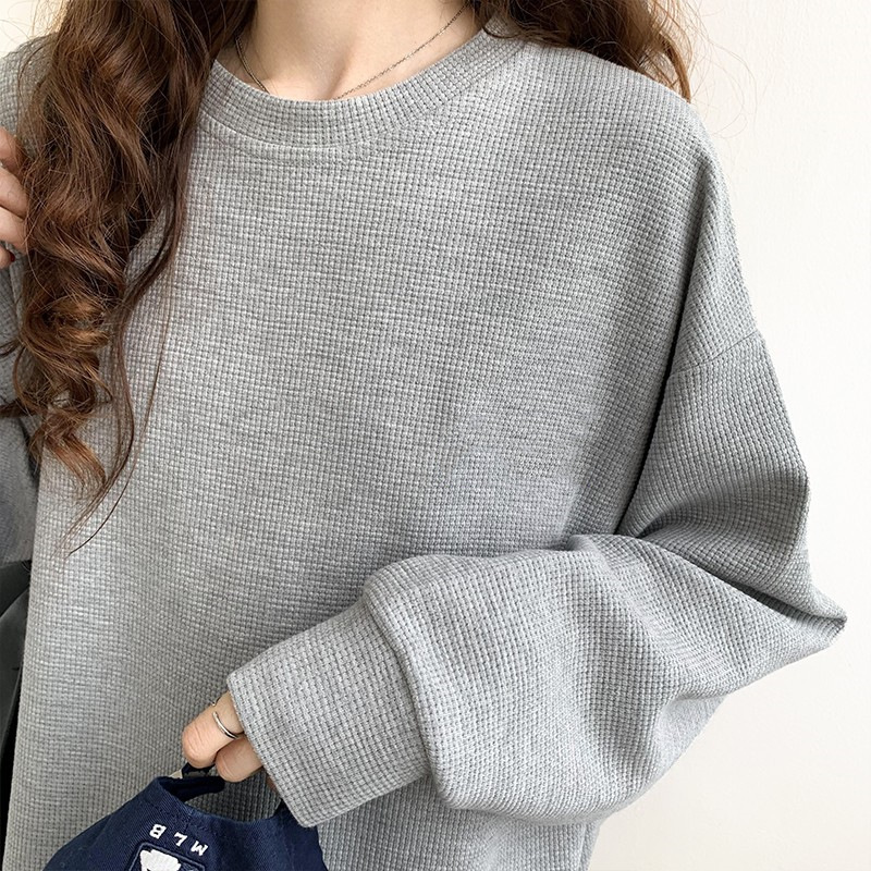 Vintage Style Women’s Long Sleeve Sweatshirt With Round Neck