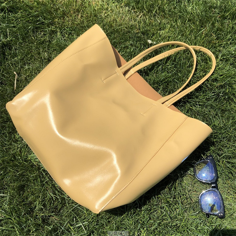 Leather Tote Bag With Single Shoulder Strap