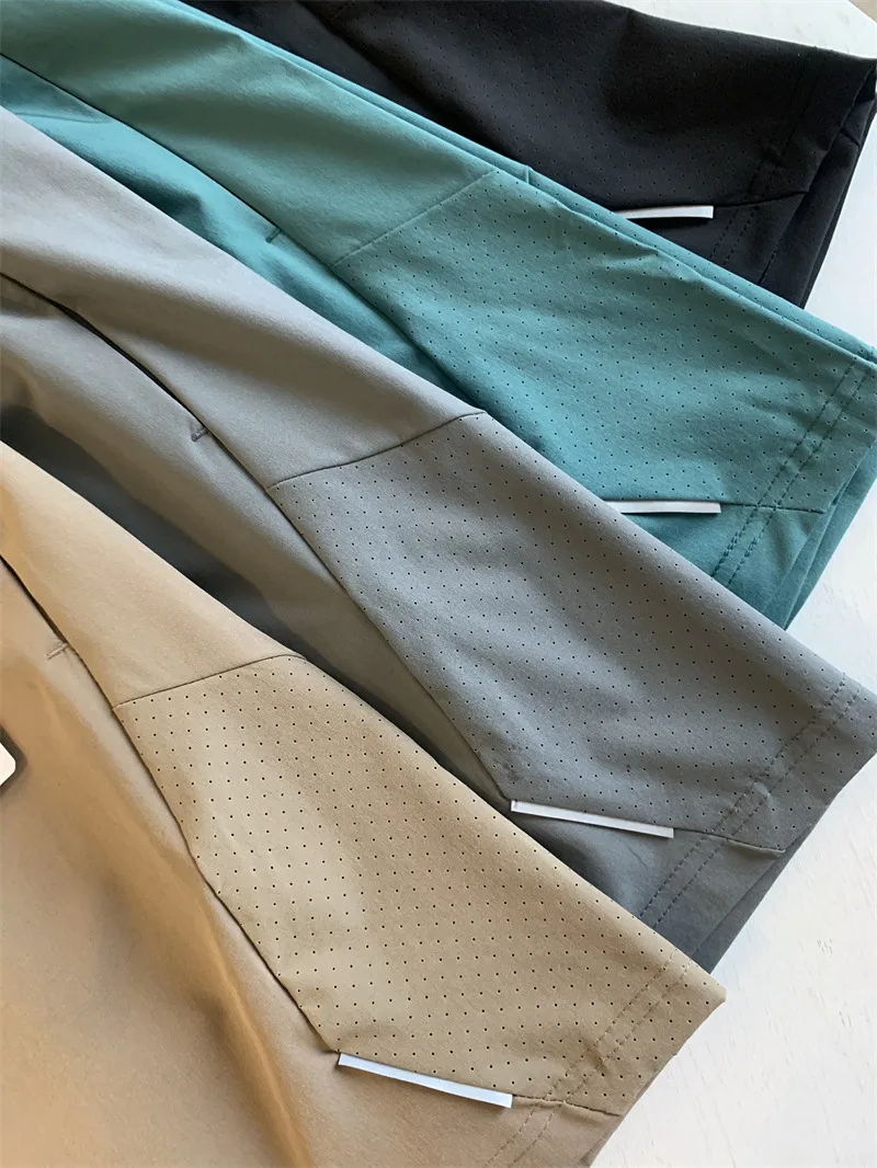 Men's Sport Shorts in Khaki Featuring Polyester Fabric for Comfortable Casual Wear