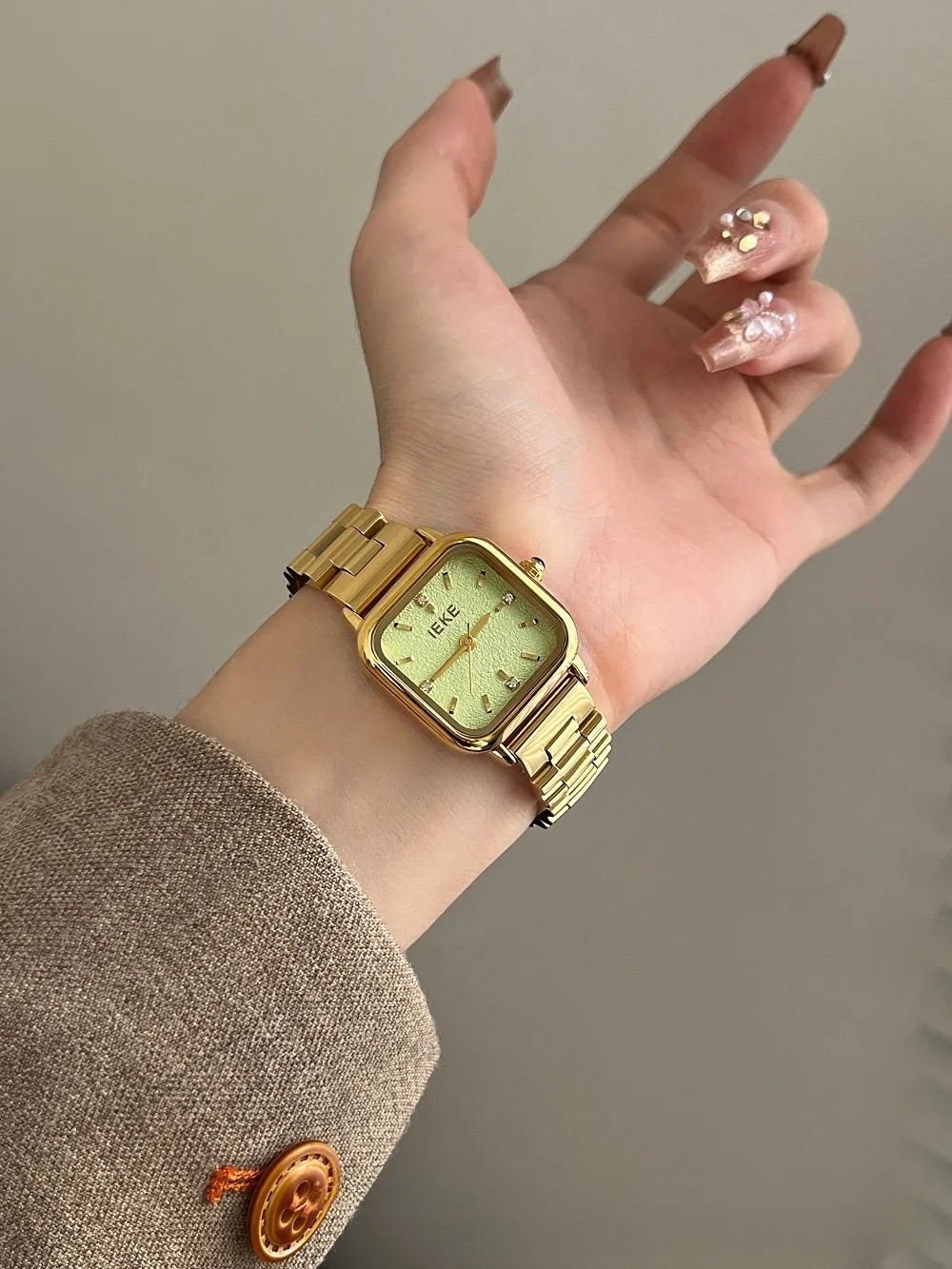 Women's Square Quartz Watch with Steel Belt Strap and Single Folding Buckle Featuring Ordinary Glass Mirror