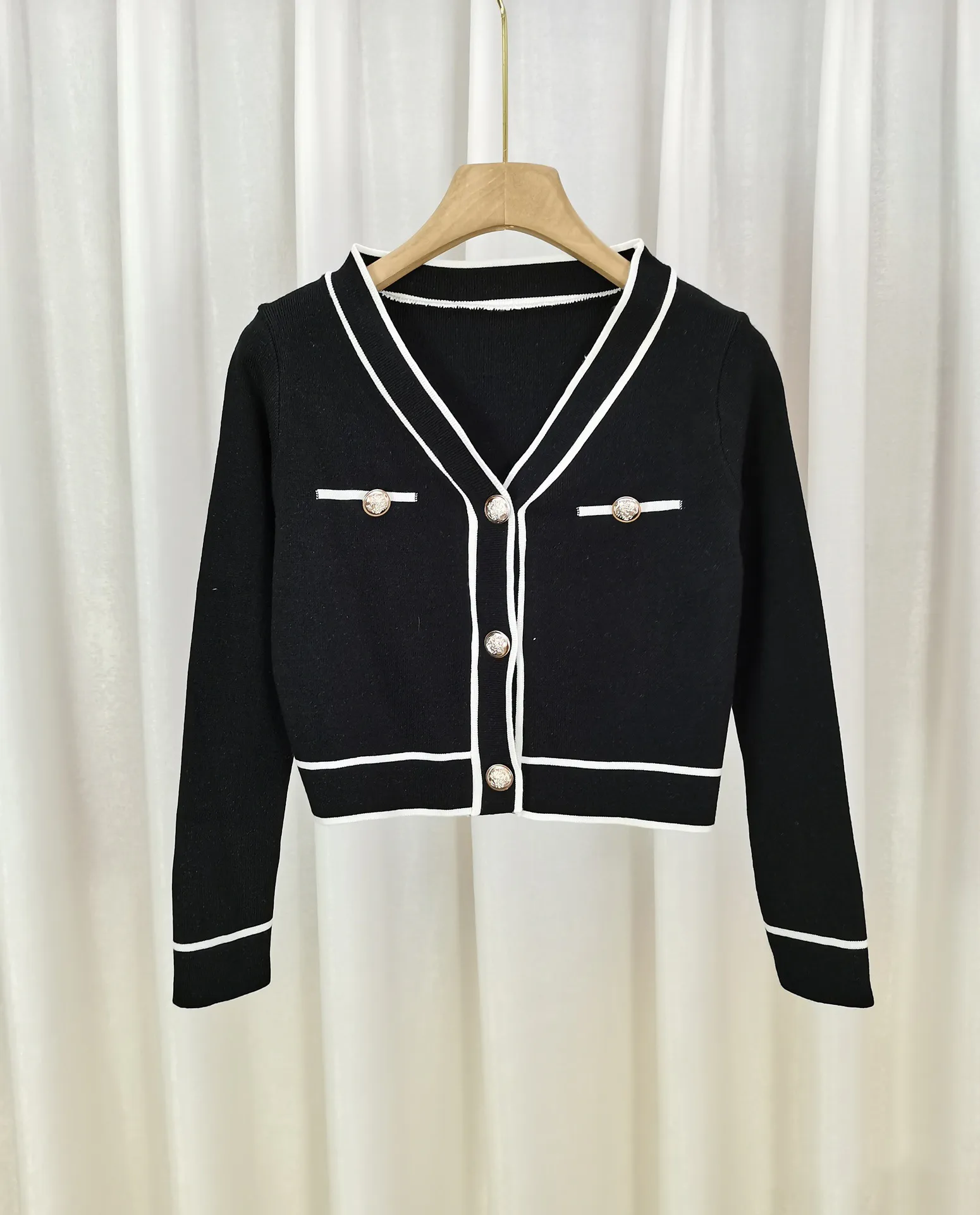 Contrast Collar Long Sleeve Pullover Sweater for Women