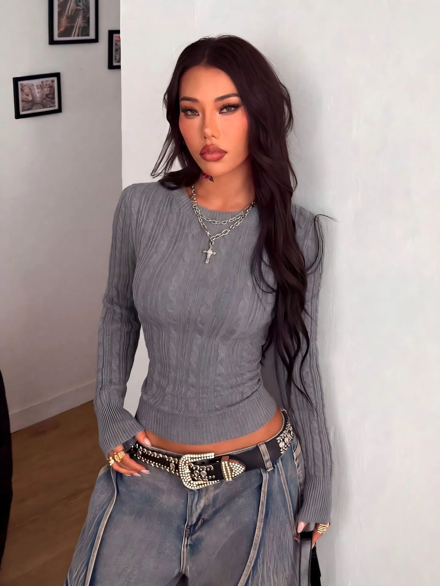 Solid Color Long Sleeve Acrylic Streetwear Pullover Sweater for Women Featuring Braid Craft