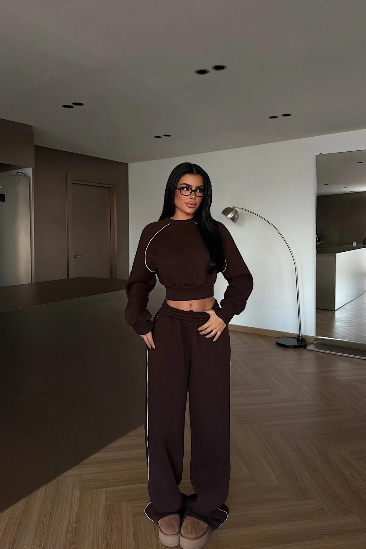 Casual Sweatshirt & Hoodie Co-ord Set with Patchwork, Polyester Sweatpants Featuring Lines Pattern in 2 Pieces Set with Round Neck
