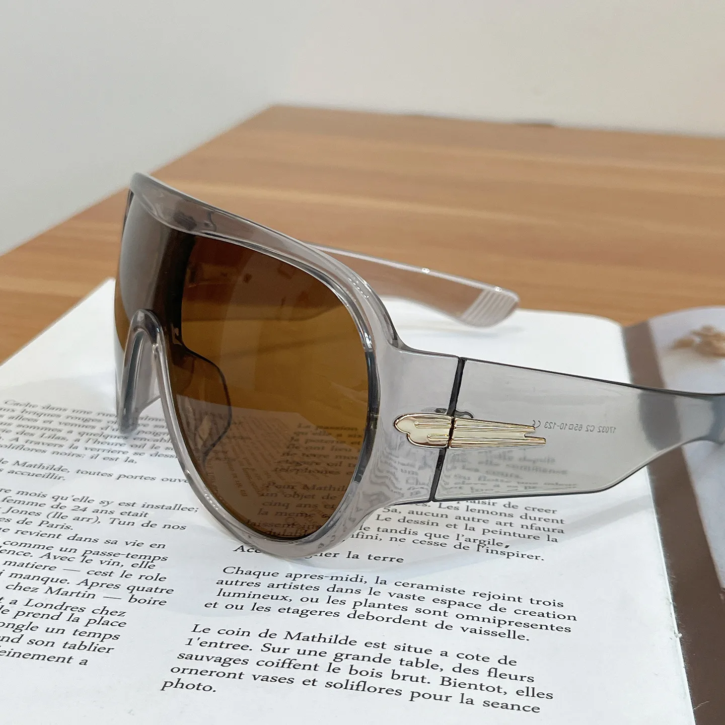 Unisex Aviator Full Frame Sunglasses with Resin Lenses in Leopard Print for Spring