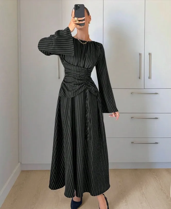 Vintage Style Stripe Maxi Long Dress with Long Sleeve and Round Neck in Polyester for Business