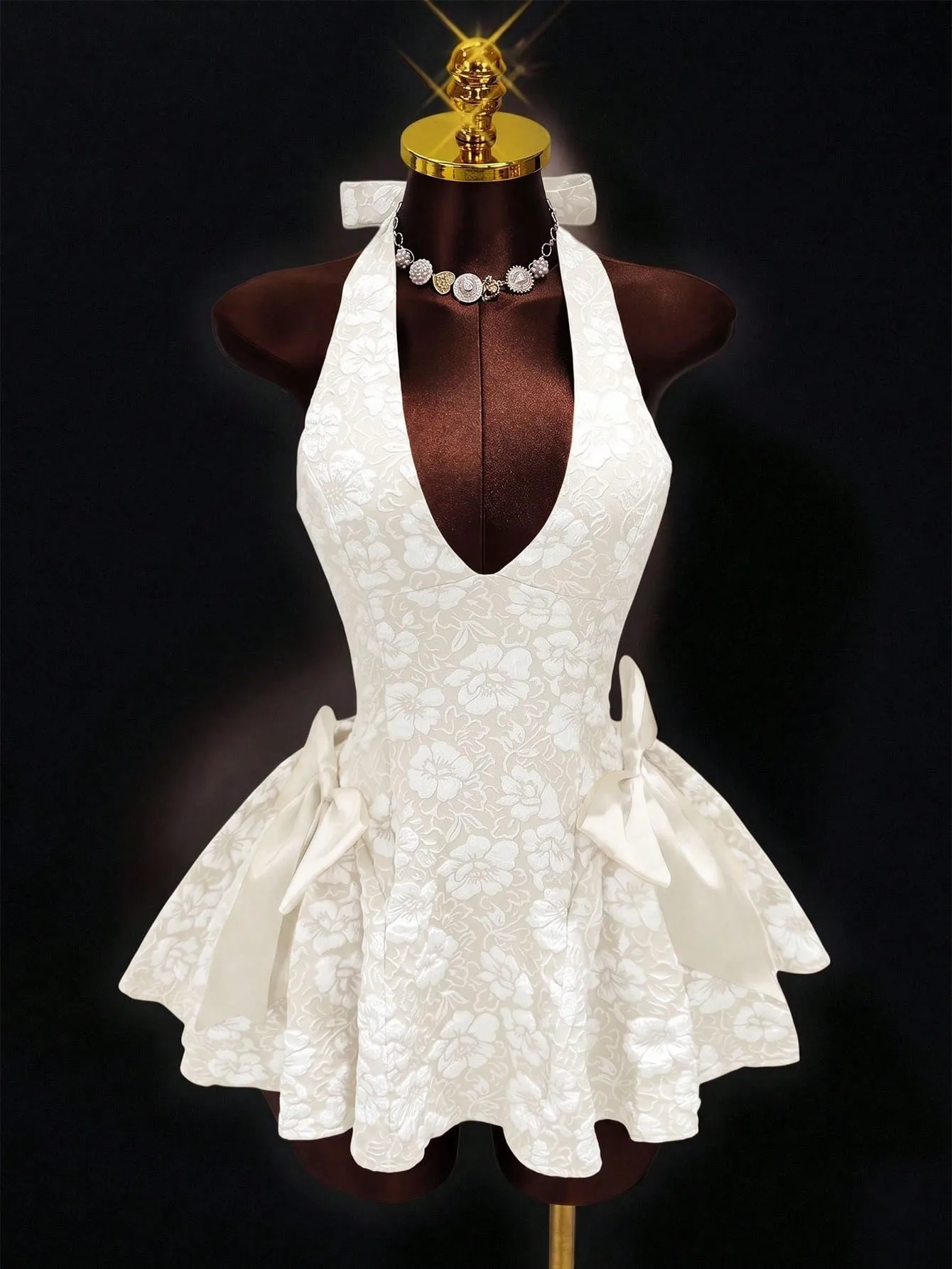 Solid Color Sexy Sleeveless Halter Neck Swing Dress for Banquet, Made with Comfortable Polyester Fabric