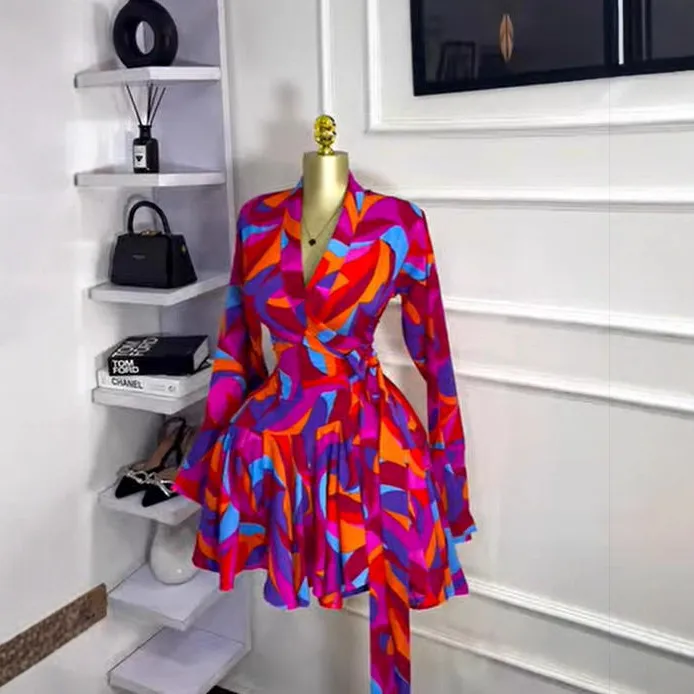 Printing Long Sleeve Dress with Lapel Neckline in Polyester Fabric Above Knee Length