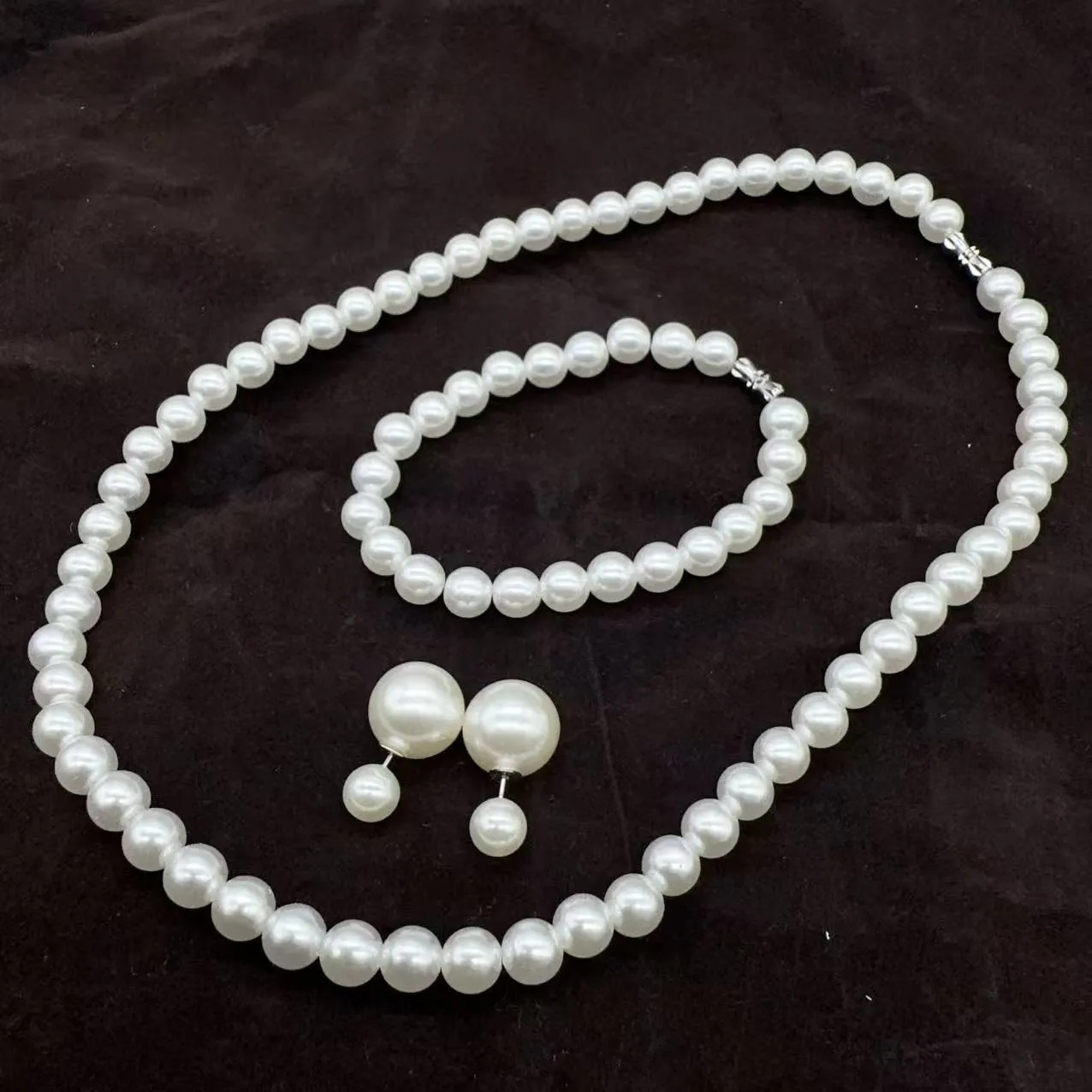 Handmade Simple Style Necklace for Women Featuring Imitation Pearl Pattern with Beaded Chain Jewelry Set