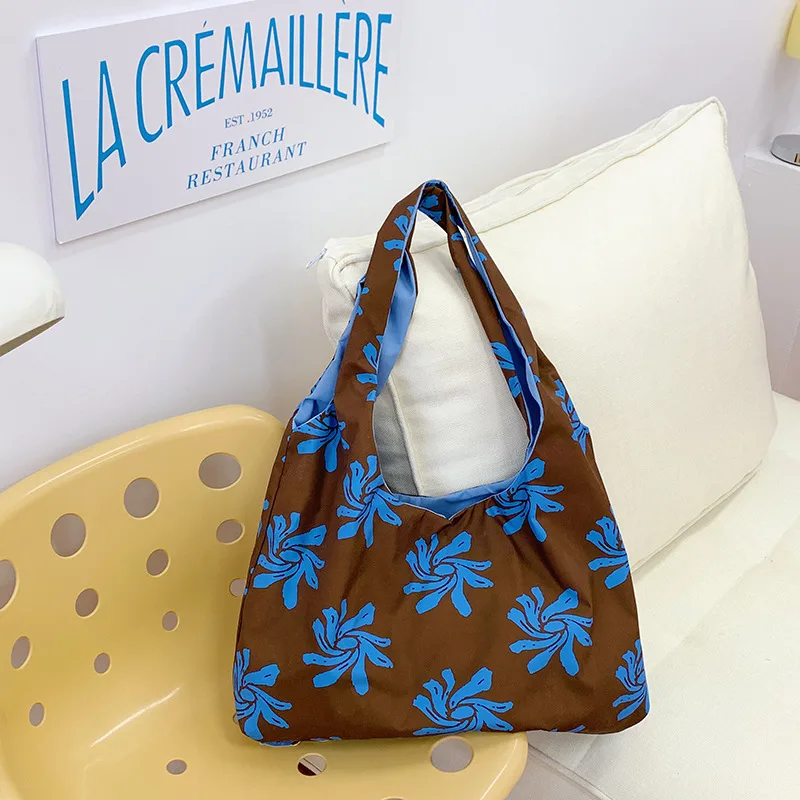 Women’s Nylon Dumpling Shape Shoulder Bag with Single Shoulder Strap, Perfect for Spring Underarm Use