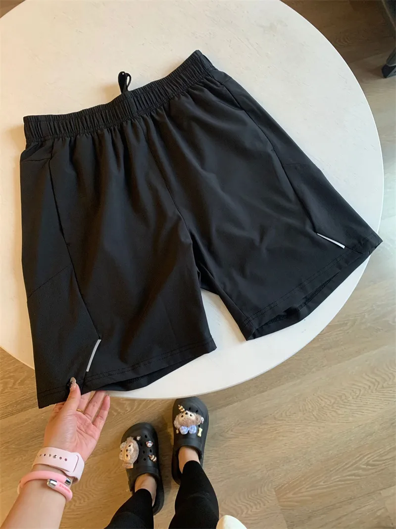 Men's Sport Shorts in Khaki Featuring Polyester Fabric for Comfortable Casual Wear