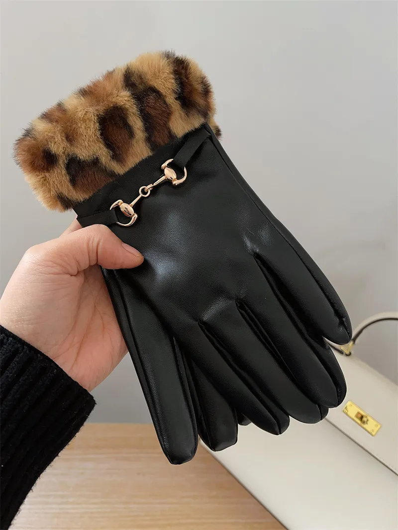 Women's Vintage Style Simple Style Solid Color Gloves