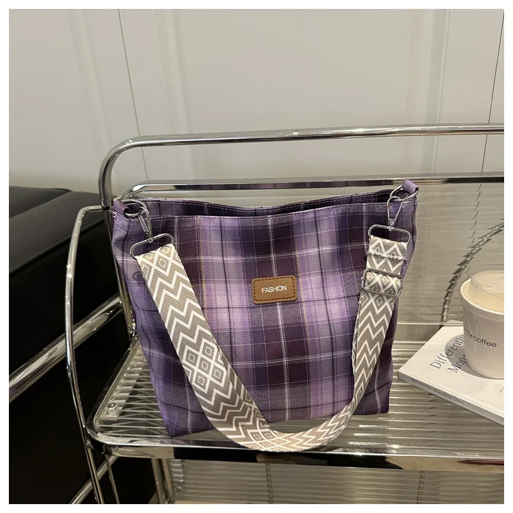 Large Square PU Tote Bag with Zipper and Sewing Thread Detail