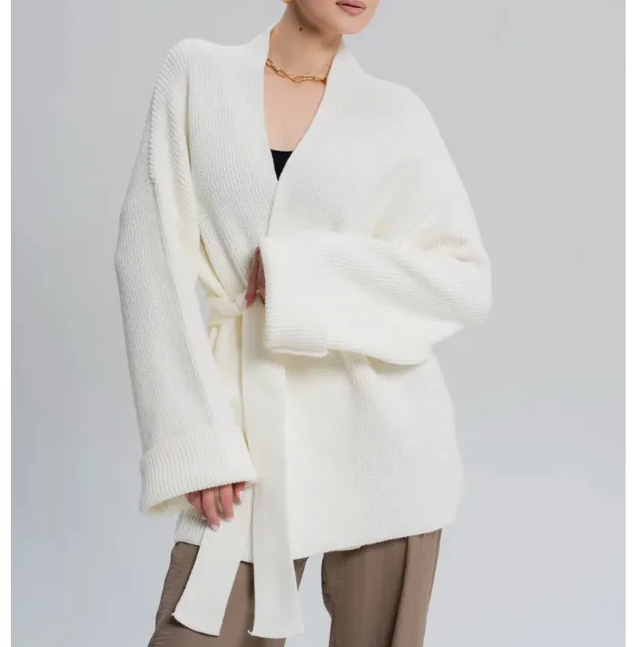 Solid Color Casual Long Sleeve Polyester Pullover Sweater for Women Featuring Belt Detail