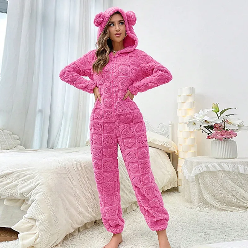 Women’s Velvet Pajamas with Plush Craft, Warm and Cozy for Autumn & Winter