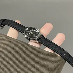 Women's Quartz Oval Dial Watch with PU Strap and Pin Buckle, Featuring Plexiglass Mirror and Pointer Display