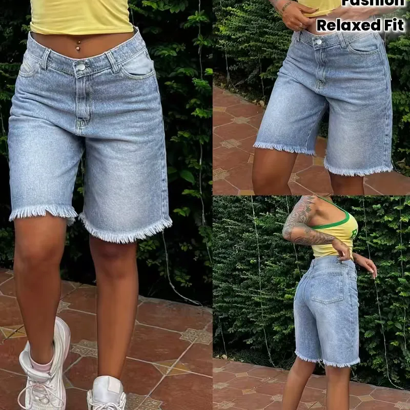 Streetwear Straight Knee-Length Pants for Women in Cotton with Raw Hem and Stretchy Fabric, Perfect for Street Style