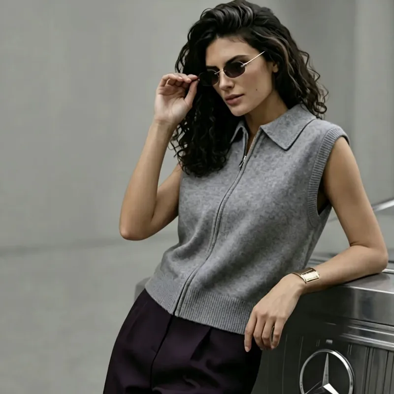 Solid Color Sleeveless Casual Knit Vest for Women with Zipper Closure