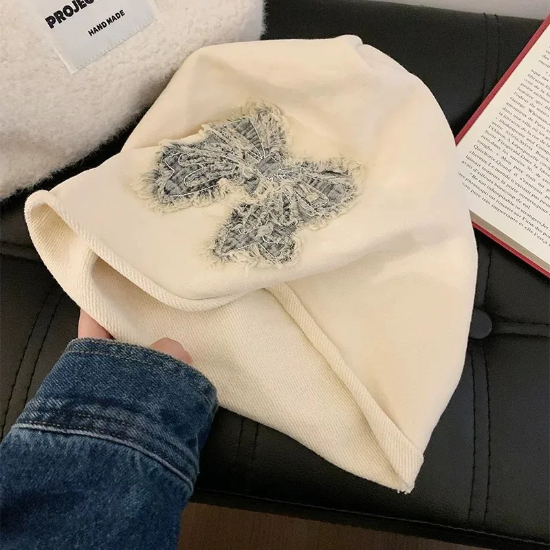 Retro Butterfly Breathable Brimless Beanie Hat for Women in Polyester with Appliques
