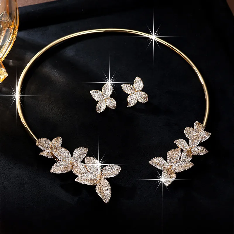 Women’s Flowers Jewelry Set in Electroplated Copper with Zircon Inlay, Elegant Design Featuring Floral Motifs