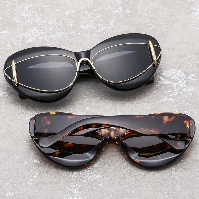 Women’s Cat Eye Full Frame Sunglasses with PC Lens Material in Dyed Black, Perfect for Summer