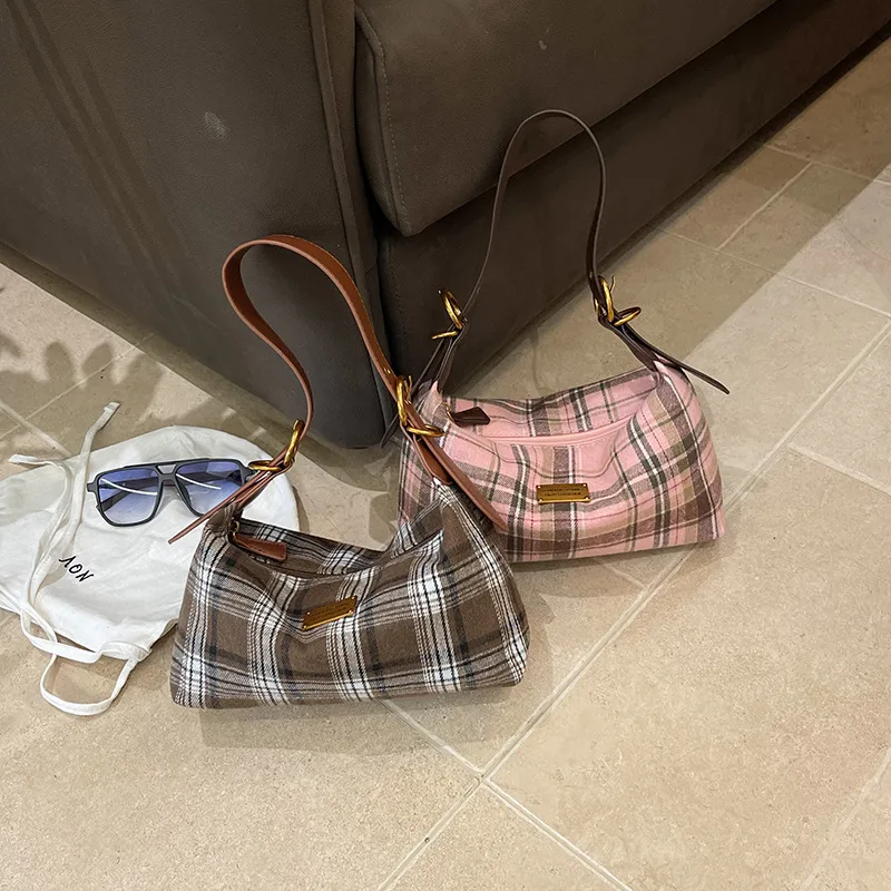 Women’s Polyester Underarm Bag featuring Lattice Pattern and Sewing Thread Design, Bucket Shape for Autumn