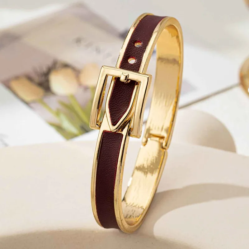 Simple Style Rectangle Leather Bangle for Women in Alloy with Water Plating and Golden Plated Finish