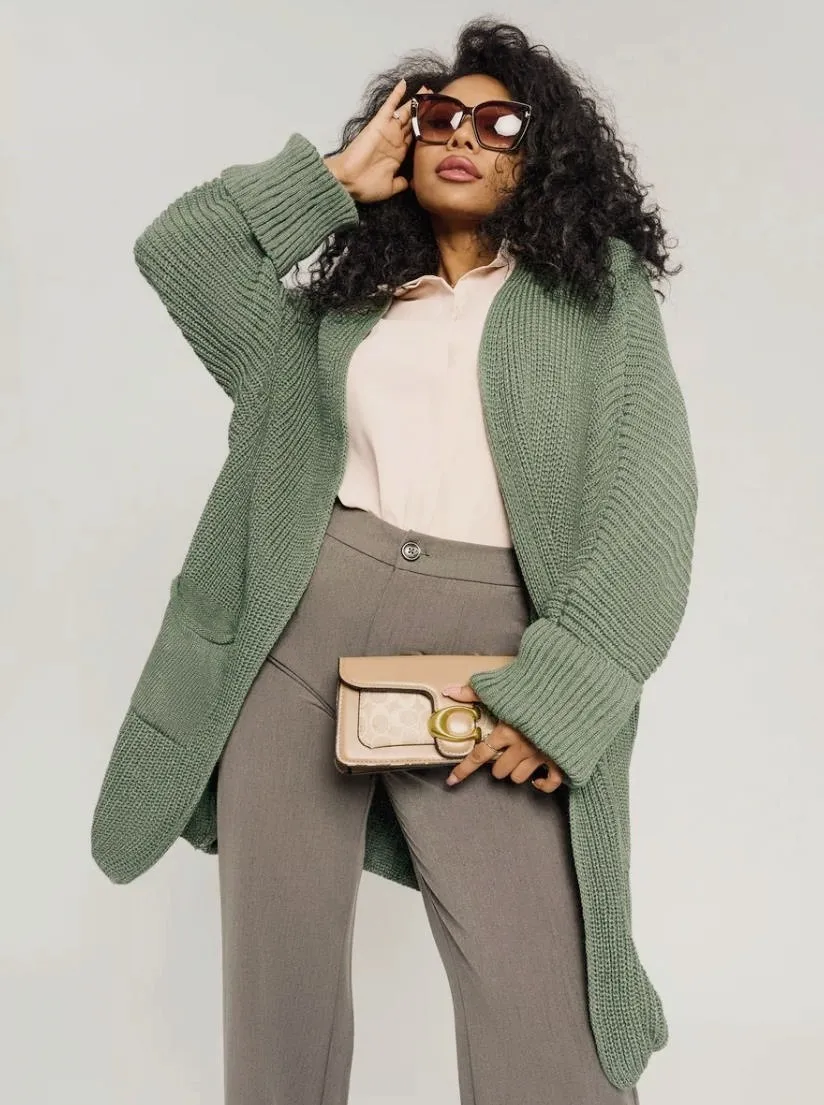 Solid Color Casual Long Sleeve Knitted Fabric Sweater for Women with Patchwork and Placket