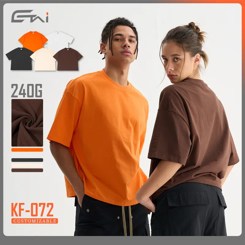 Solid Color Short Sleeve Cotton T-shirt for Men in Streetwear Style with Pullover Design