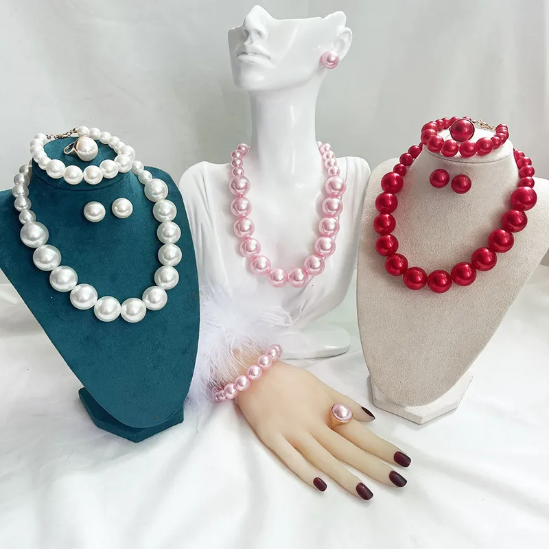 Lady Jewelry Set for Women Featuring Round Pattern and Beading Design with Imitation Pearl Material