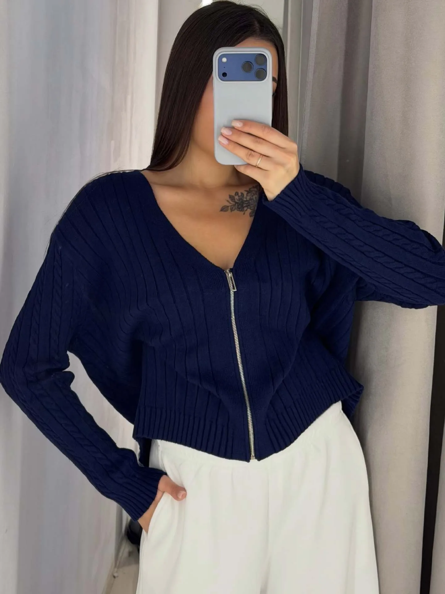 Vintage Style Solid Color Knit Pullover with Hollow Out Craft, Long Sleeve Women's Knit Sweater