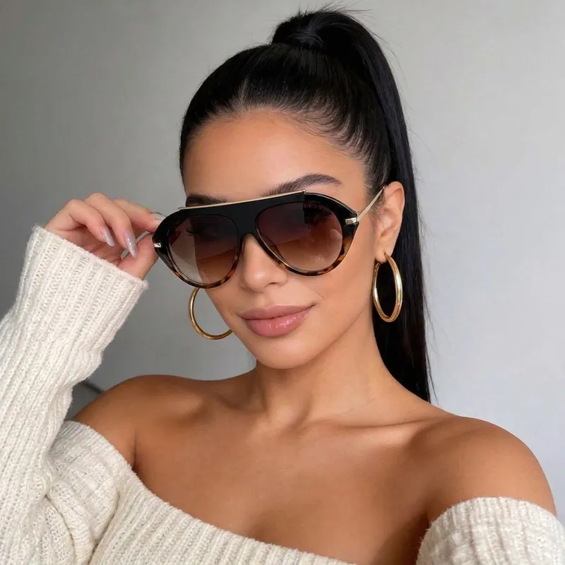 Women’s Full Frame Toad Glasses Sunglasses with PC Lens Material in Leopard Print for All Seasons